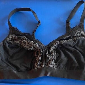 Soma Black Lace Wireless unlined  Bralette